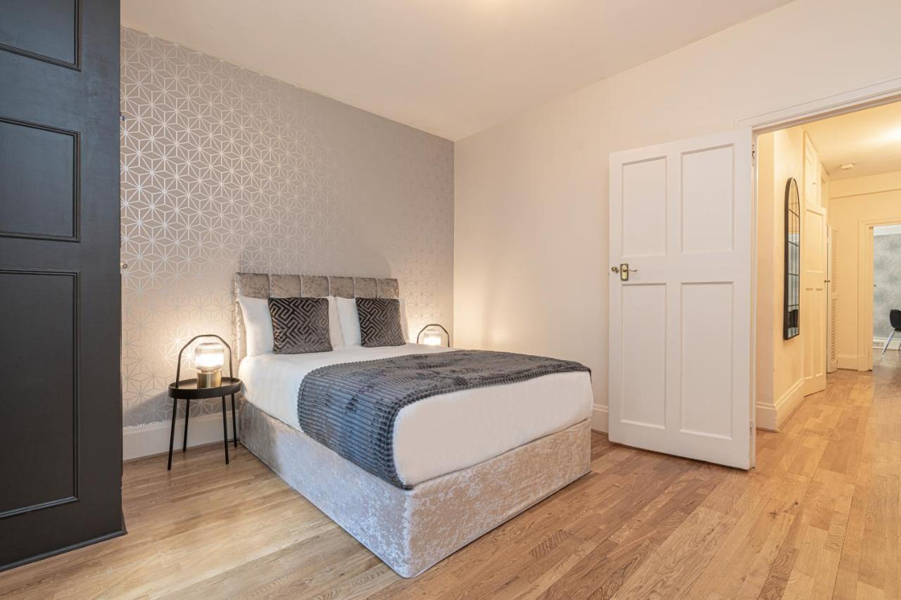 Charming 2 Bedroom Flat In Kensington High Street Λονδίνο Εξωτερικό φωτογραφία