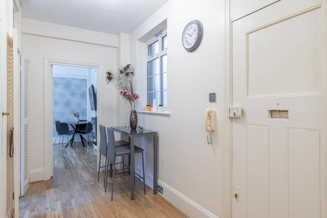Charming 2 Bedroom Flat In Kensington High Street Λονδίνο Εξωτερικό φωτογραφία